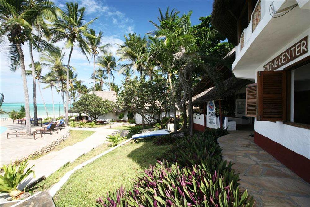 Hotel Karafuu Beach Resort Pingwe Exterior photo
